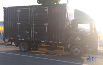4.2米廂式車